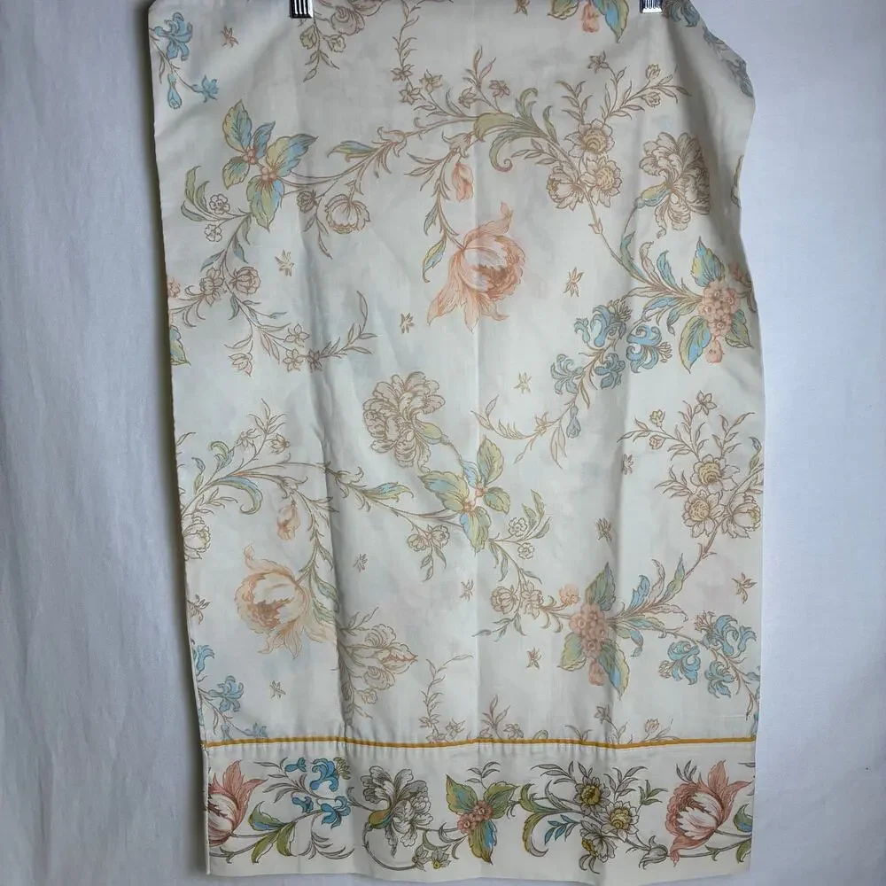 Vintage Floral Pillowcases Pair Standard Set Pastel Chintz Cottagecore Bedding
